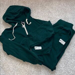 Alphalete Dark Green Half-Zip Hoodie